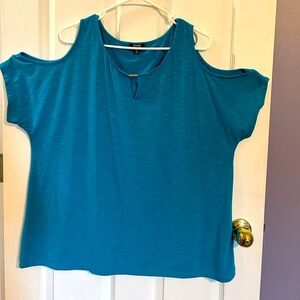 Joes New York Signature Keyhole Sleeve blouse